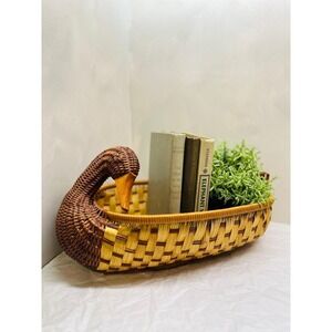 Vtg Wicker XL Duck Basket Two‑Tone 15.5x10x8.5